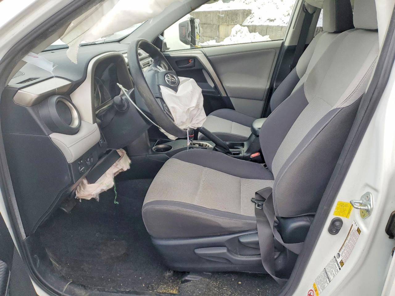 2013 TOYOTA RAV4 XLE photo 7