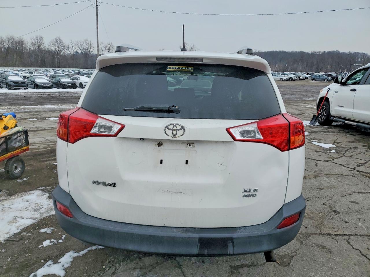 2013 TOYOTA RAV4 XLE photo 6