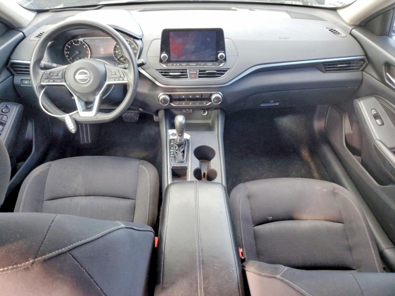 2019 NISSAN ALTIMA S photo 8