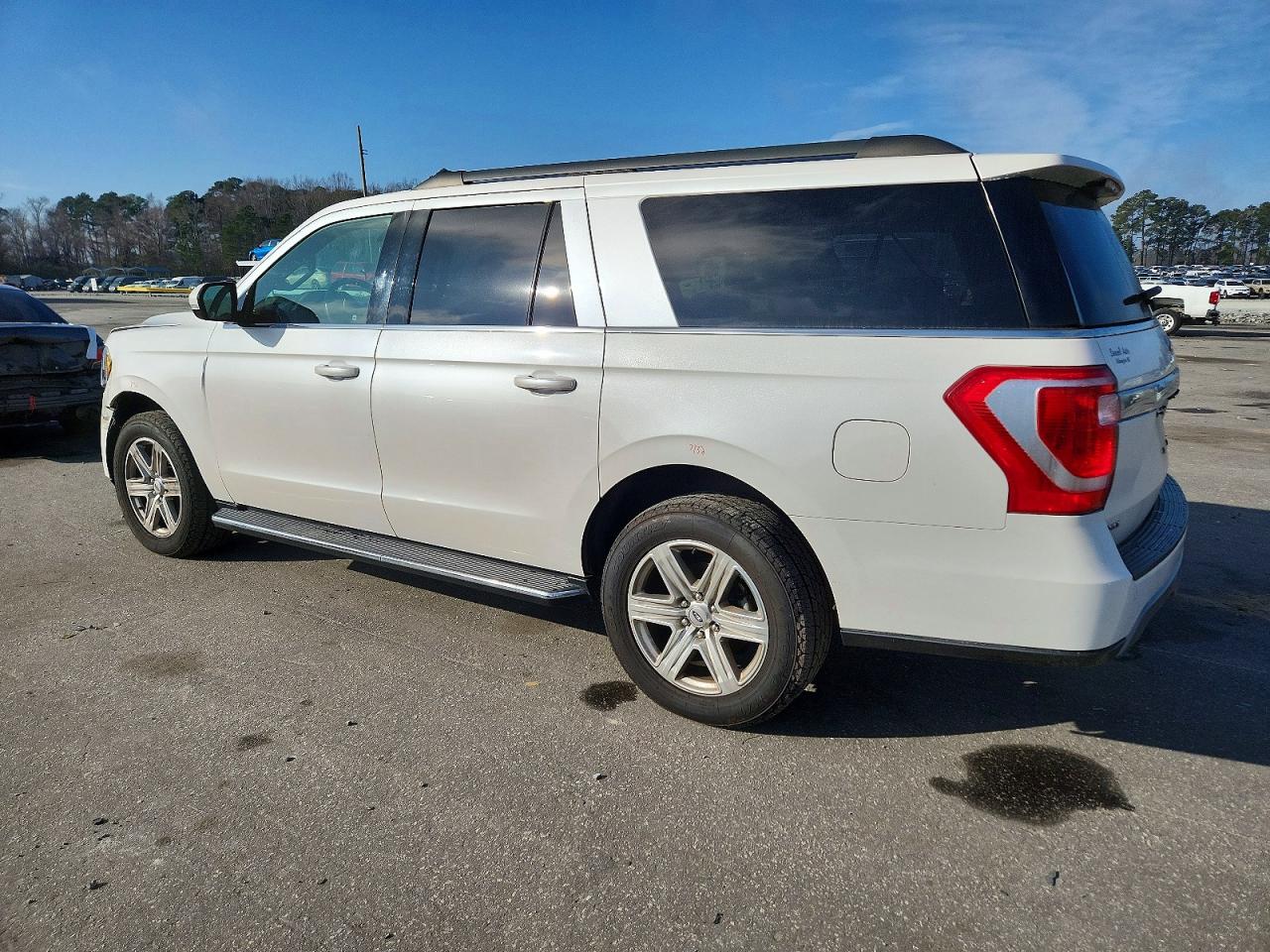 2019 FORD EXPEDITION MAX XLT photo 2