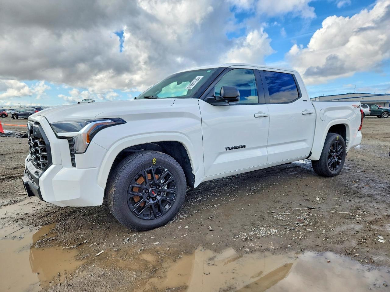 2024 TOYOTA TUNDRA