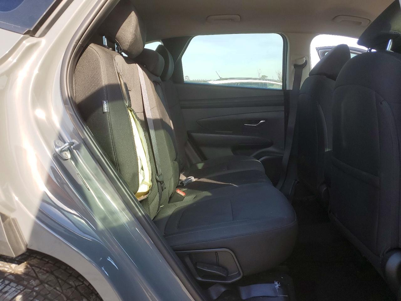2025 HYUNDAI TUCSON SE photo 31