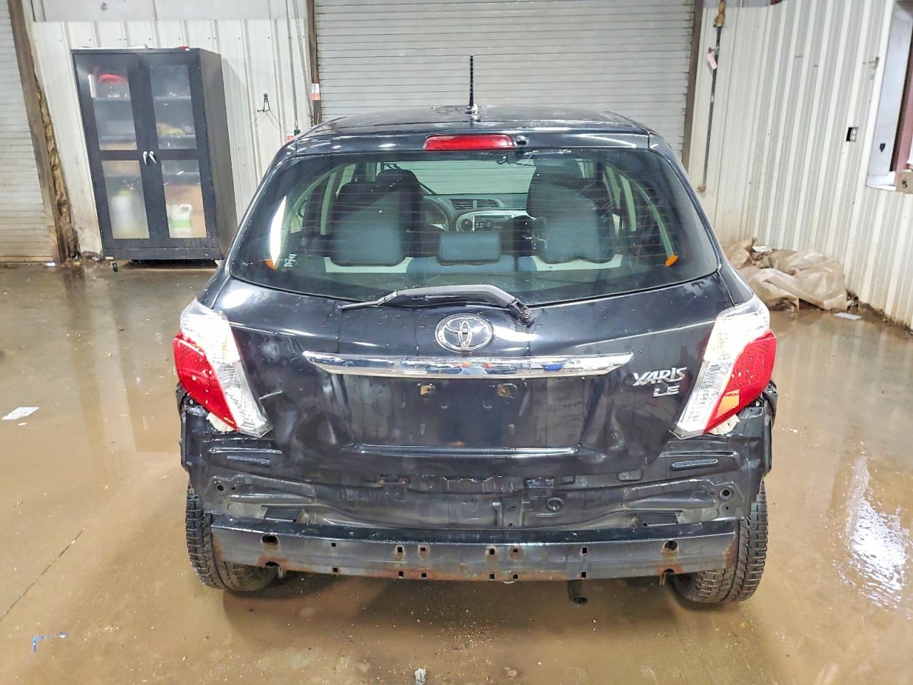 2013 TOYOTA YARIS photo 6
