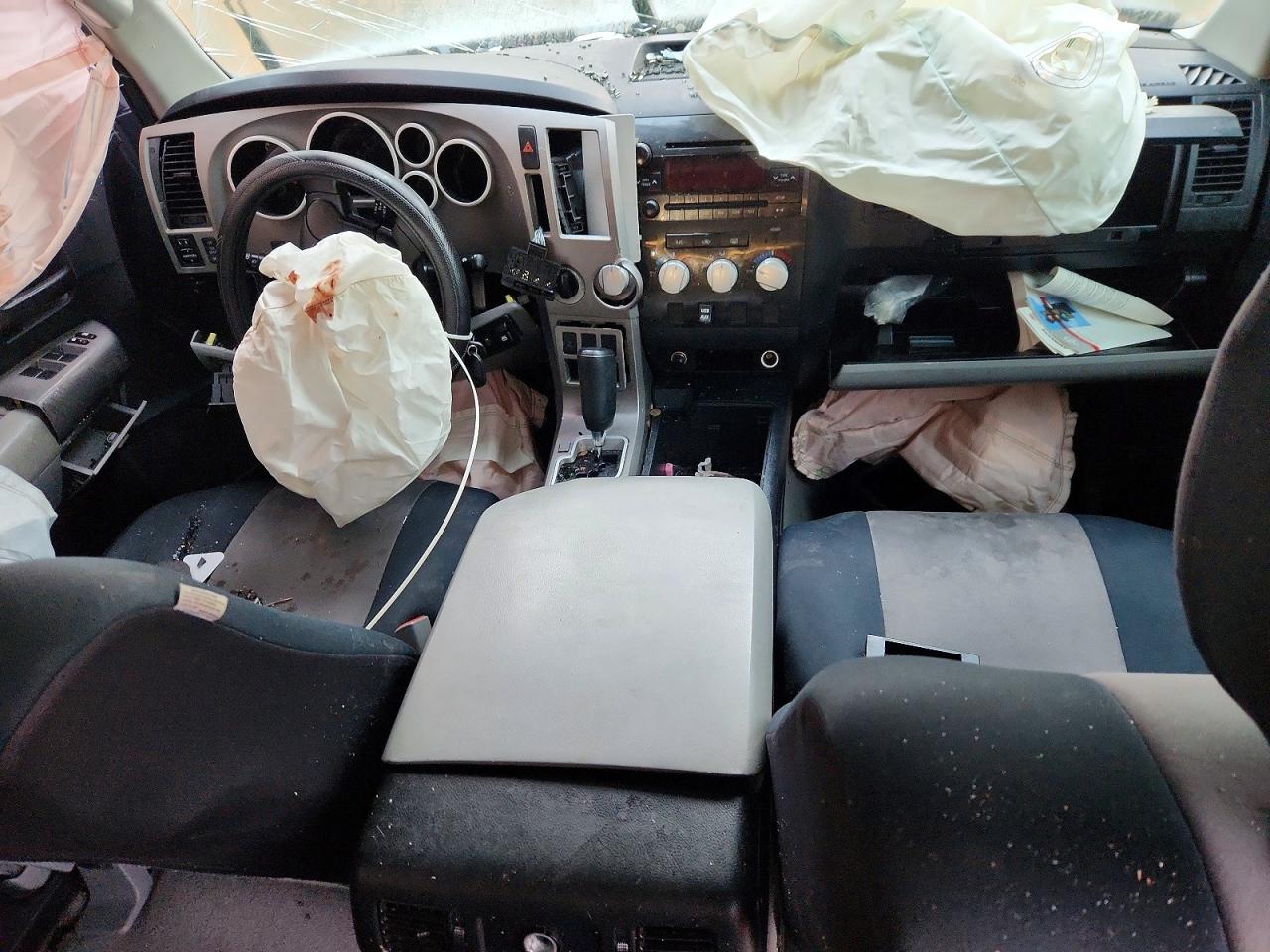 2010 TOYOTA TUNDRA CREWMAX SR5 photo 8