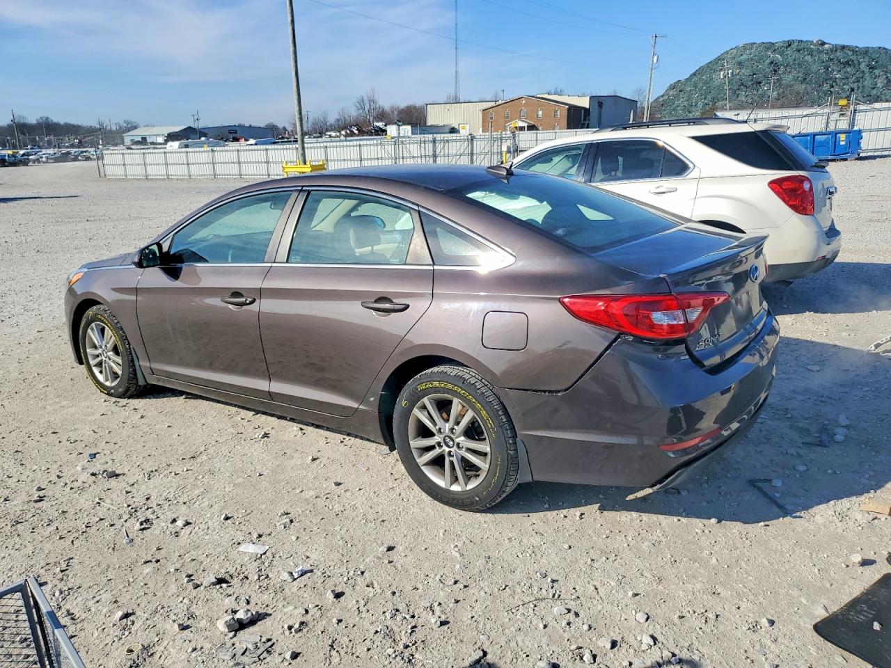 2017 HYUNDAI SONATA SE photo 2