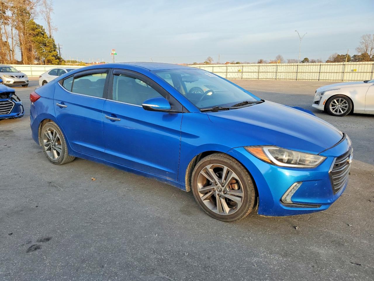 2017 HYUNDAI ELANTRA SE photo 4