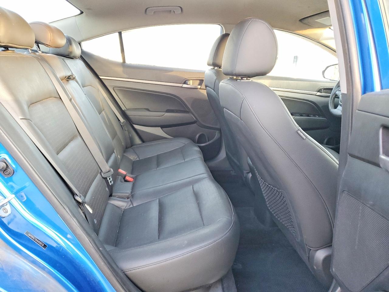 2017 HYUNDAI ELANTRA SE photo 10