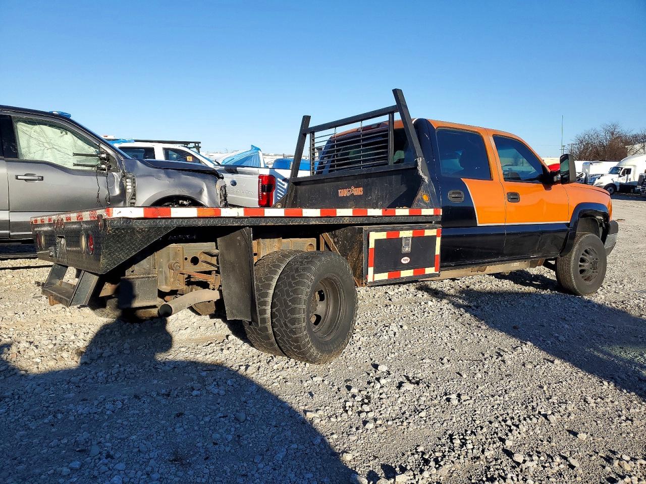 2006 CHEVROLET SILVERADO C3500 photo 3
