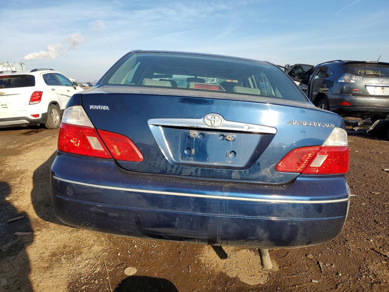 2004 TOYOTA AVALON XL photo 6