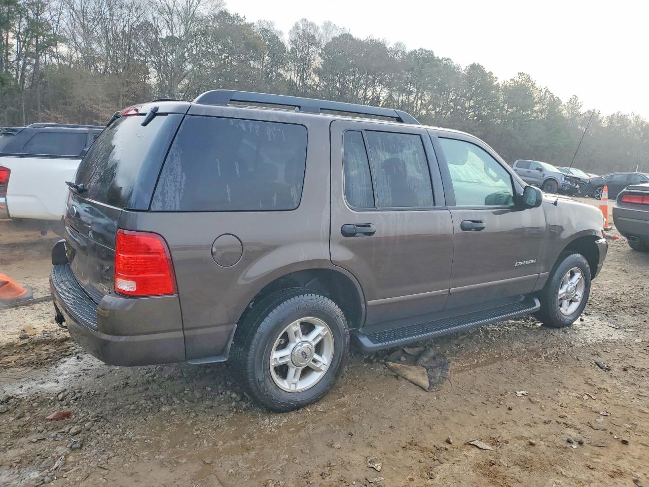2005 FORD EXPLORER XLT photo 5