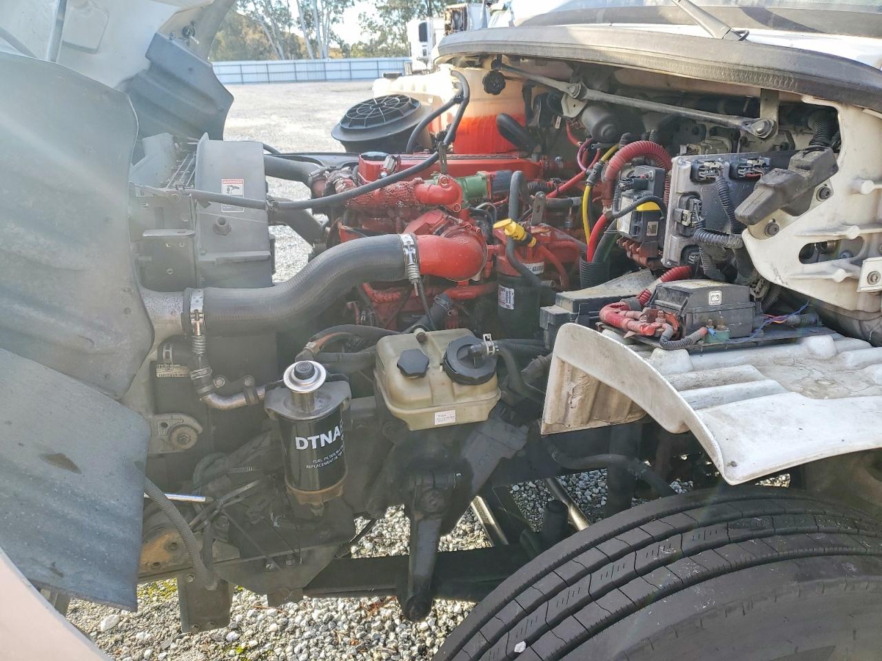 2015 FREIGHTLINER BUSINESS CLASS M2 TRUCK CAB ANDCHASSIS photo 7
