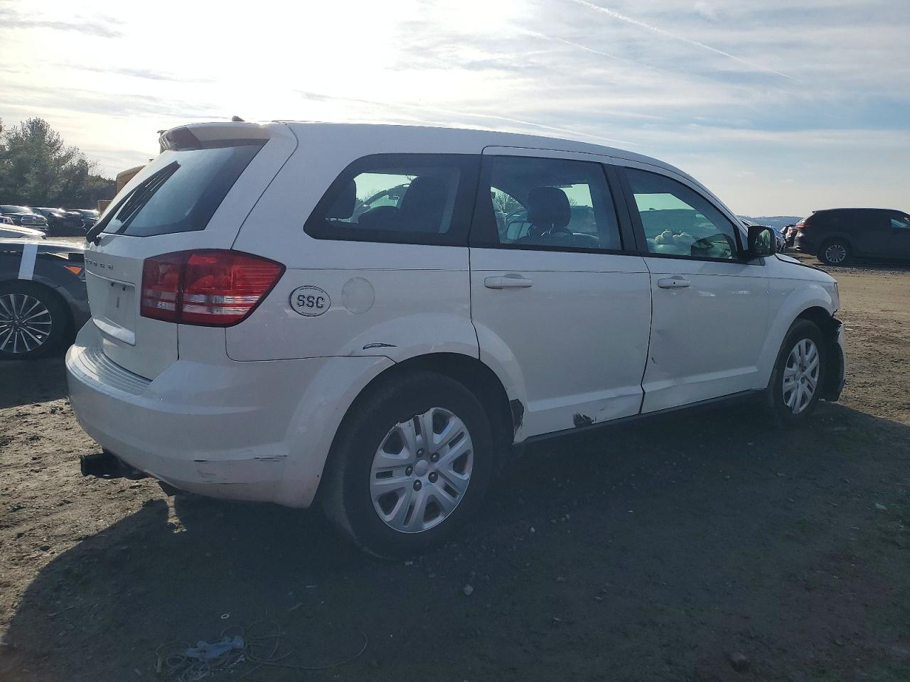 2014 DODGE JOURNEY SE photo 3