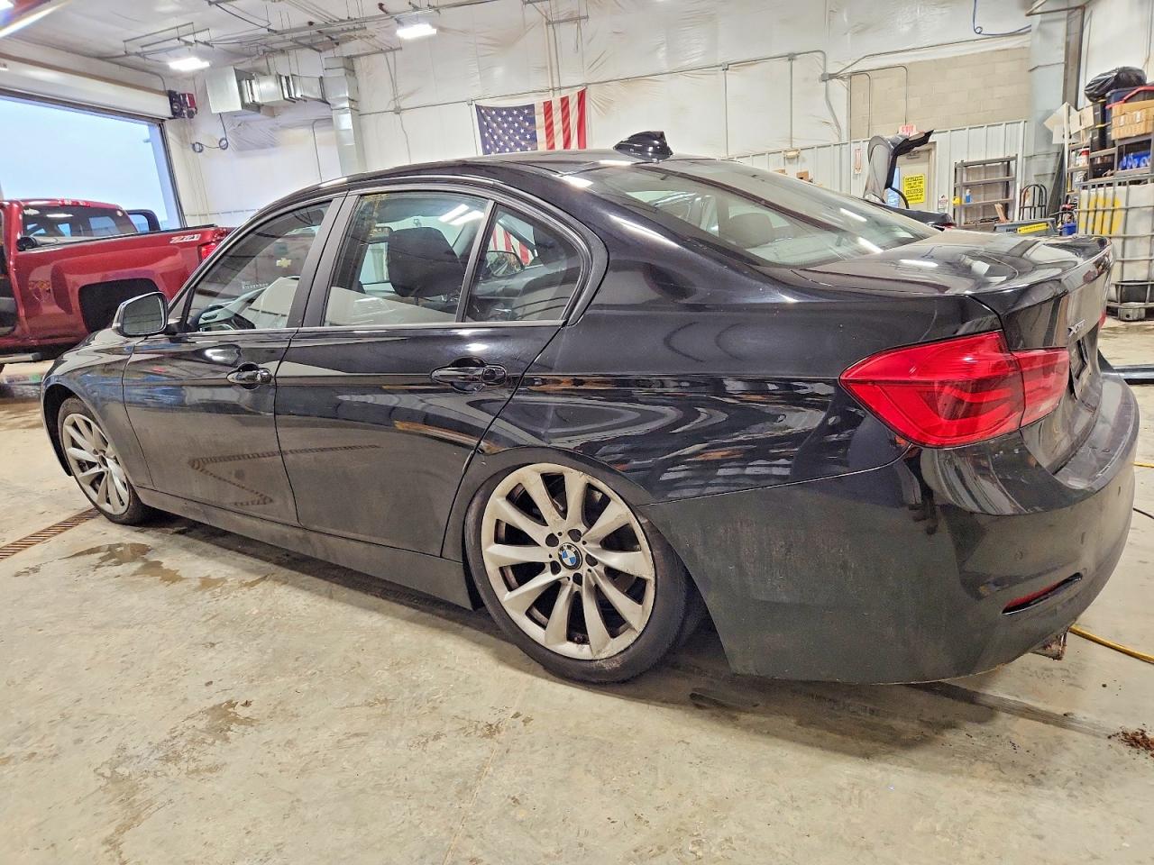 2018 BMW 320 XI photo 2