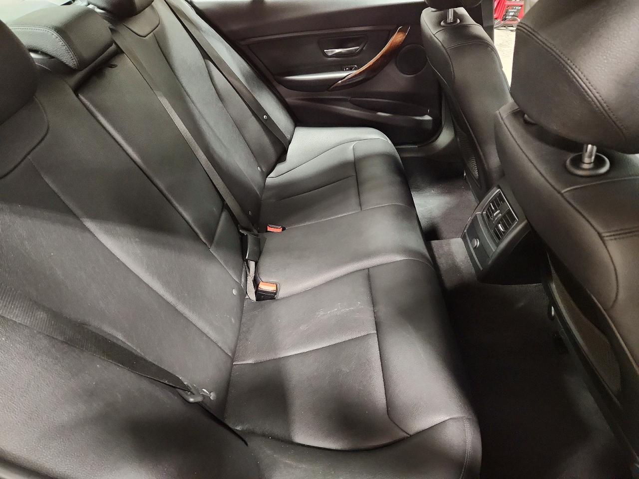 2018 BMW 320 XI photo 10
