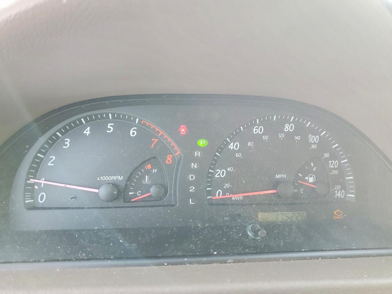 2003 TOYOTA CAMRY LE photo 9