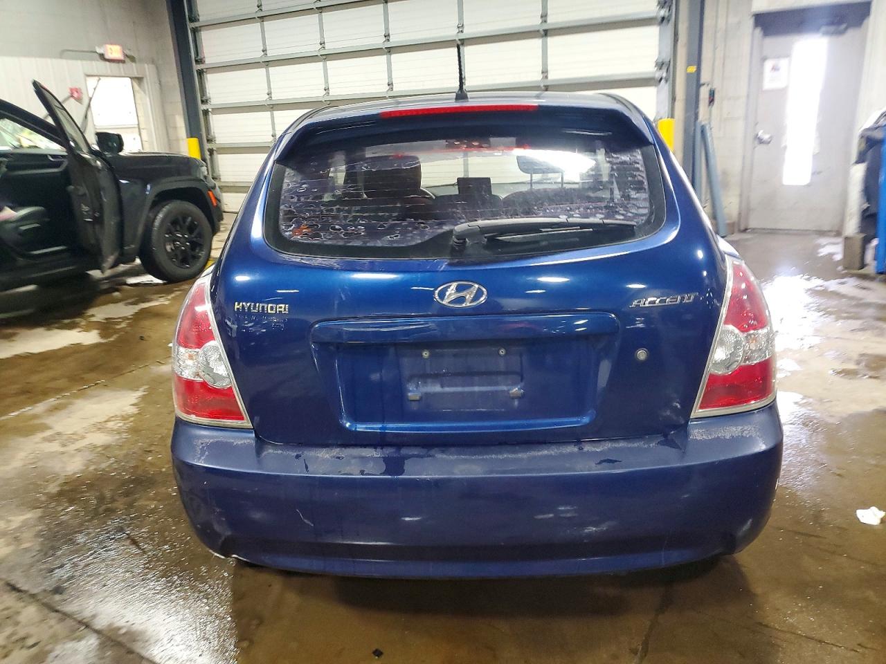 2010 HYUNDAI ACCENT BLUE photo 6