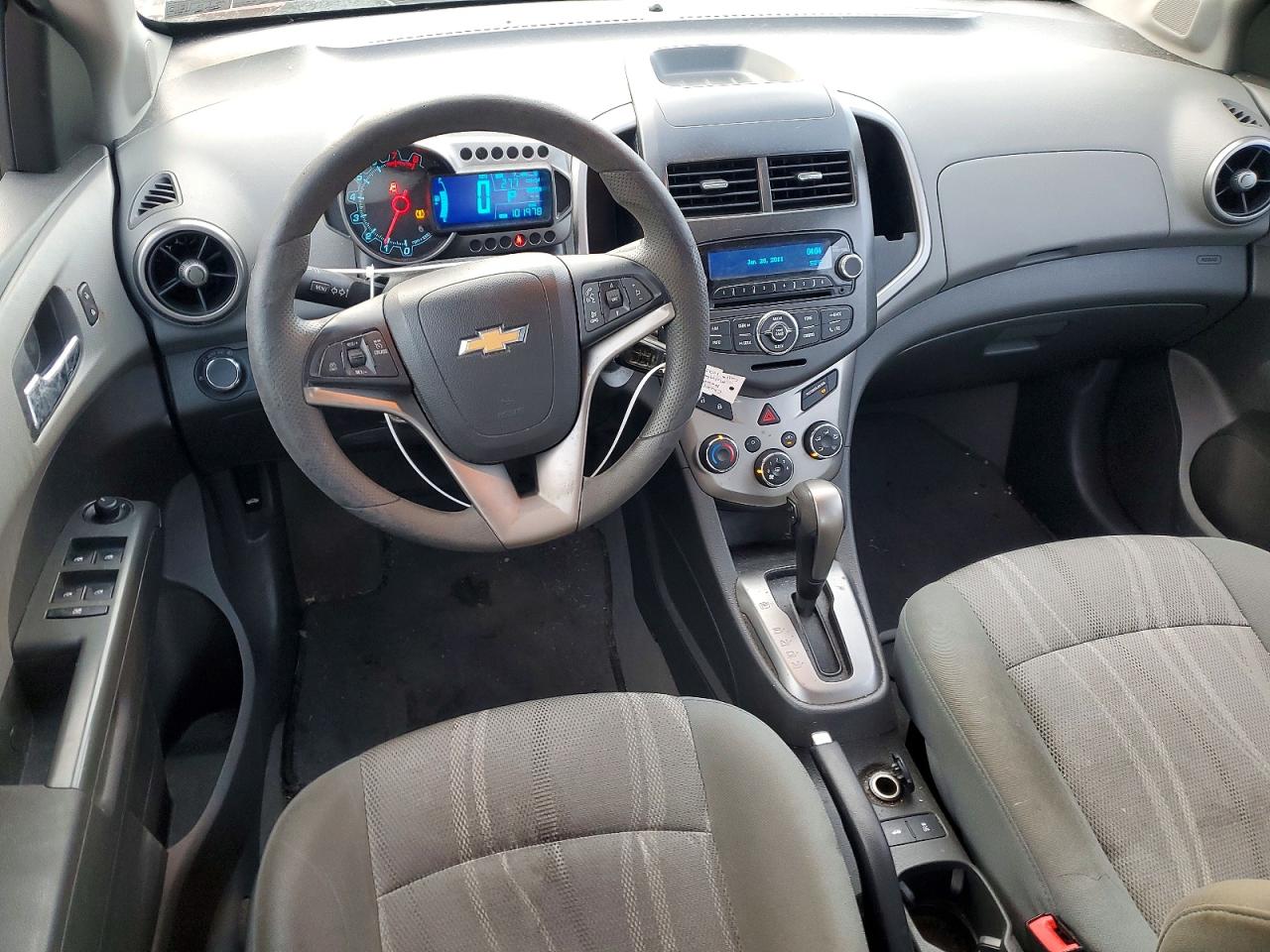 2014 CHEVROLET SONIC LT photo 8
