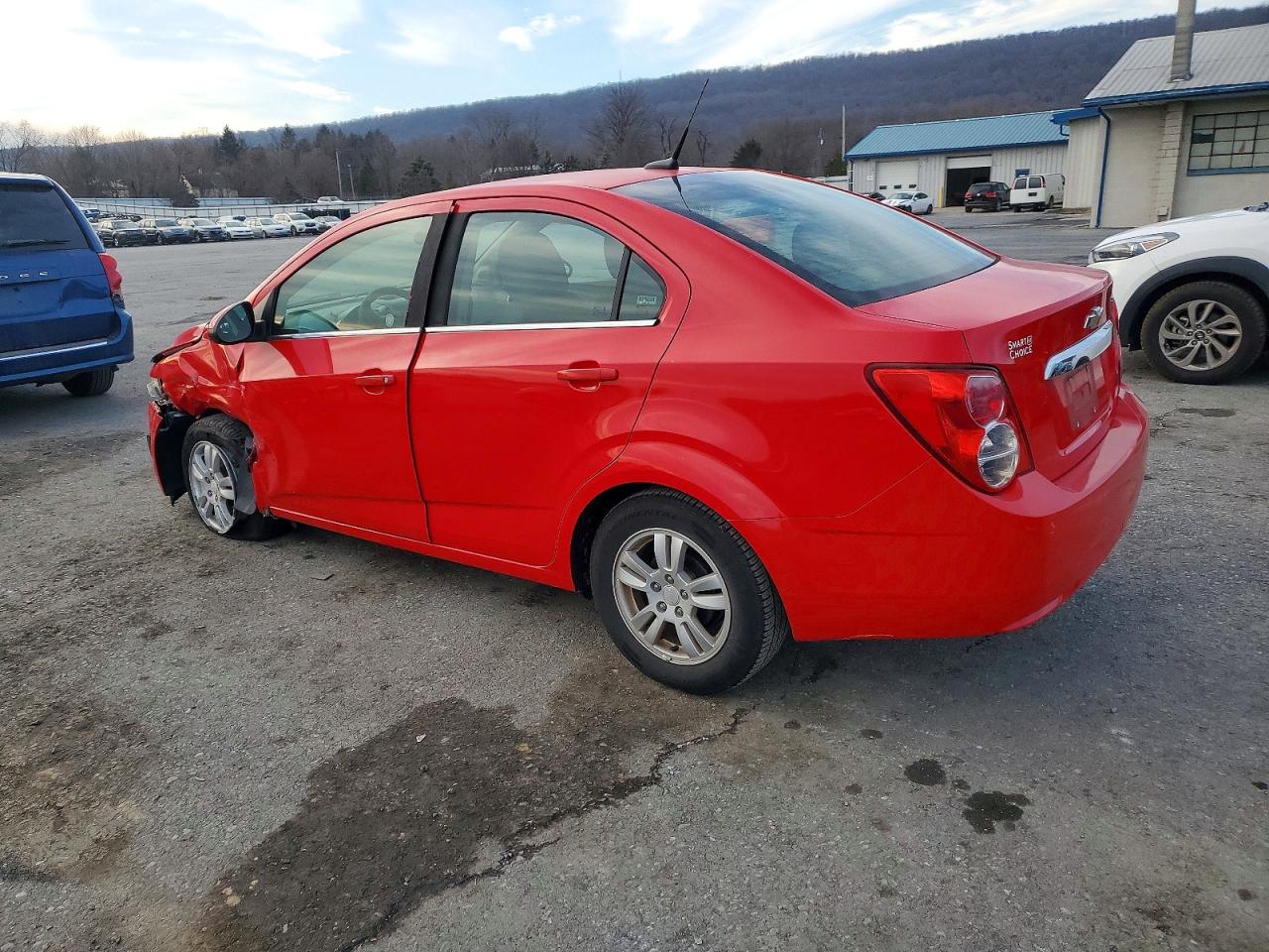 2014 CHEVROLET SONIC LT photo 2