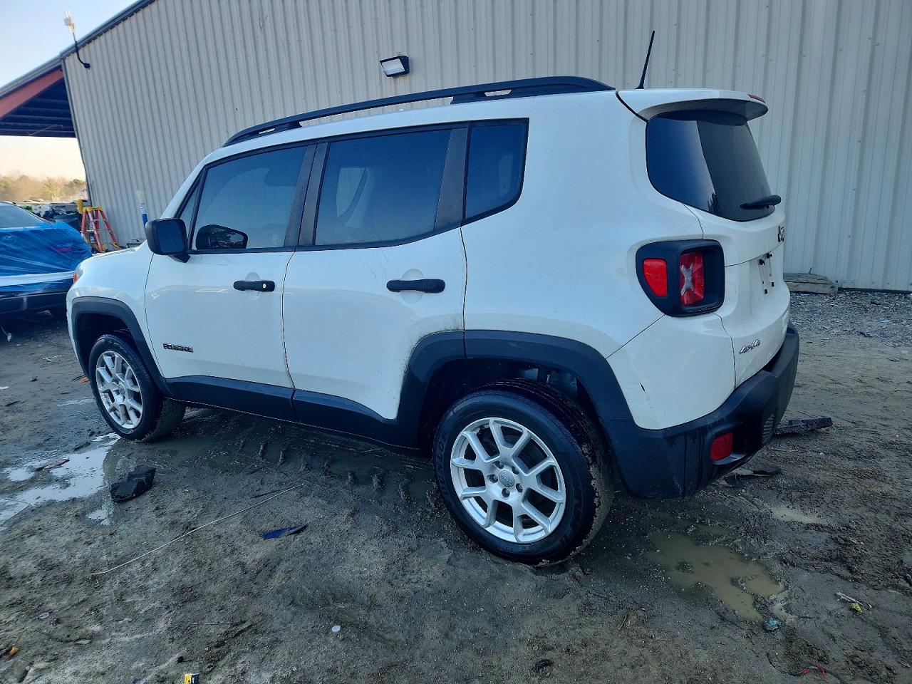 2019 JEEP RENEGADE SPORT photo 2