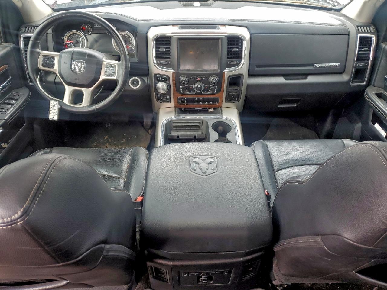 2016 RAM 1500 LARAMIE photo 8