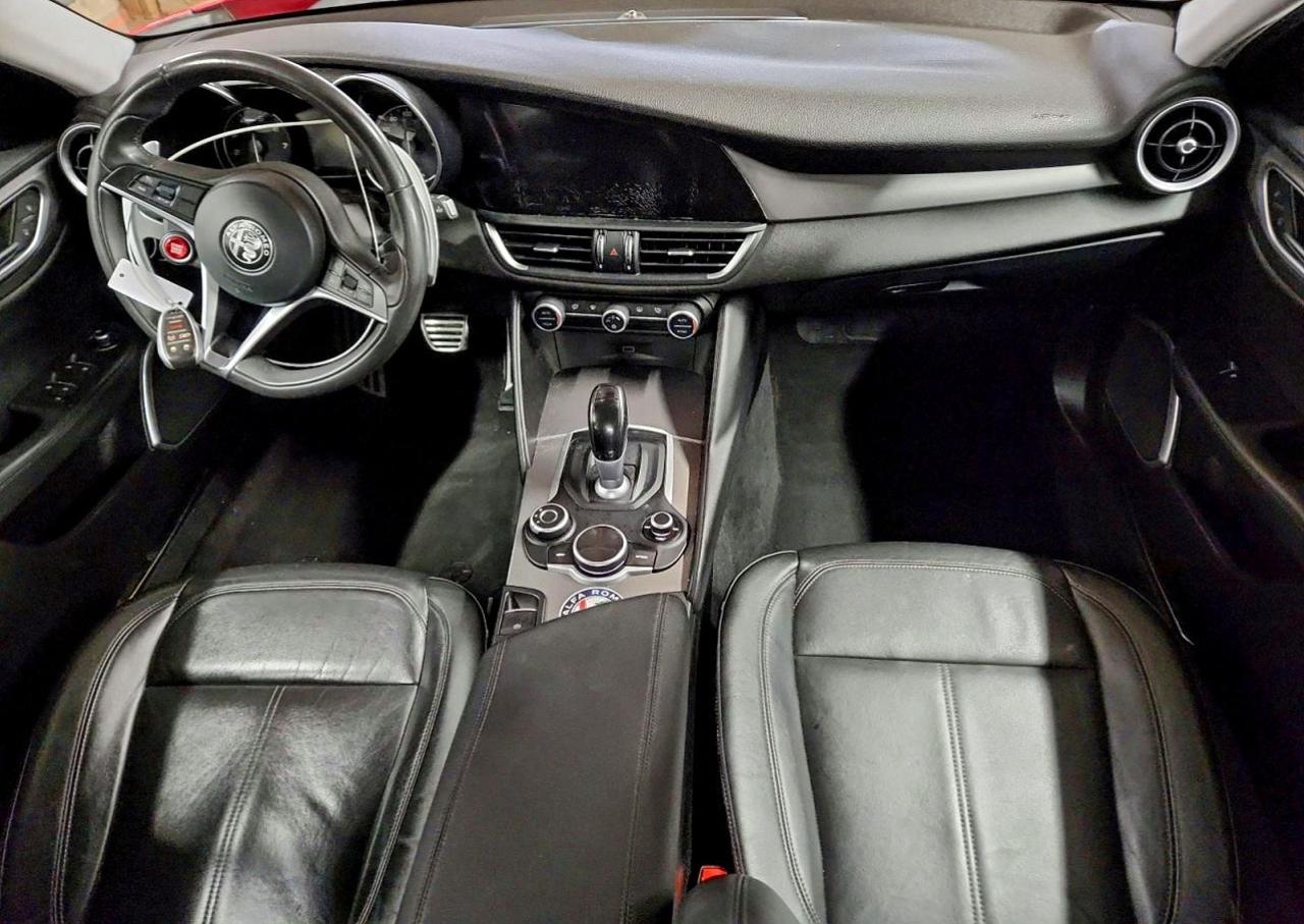 2017 ALFA ROMEO GIULIA photo 8