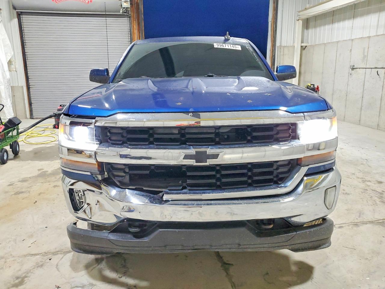 2016 CHEVROLET SILVERADO K1500 LT photo 5