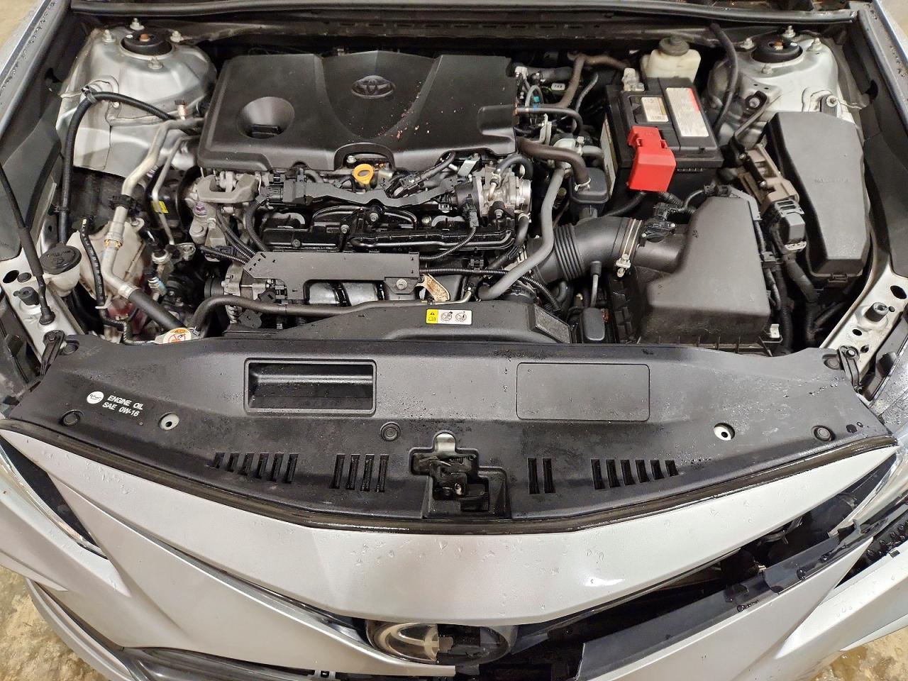 2021 TOYOTA CAMRY LE photo 11