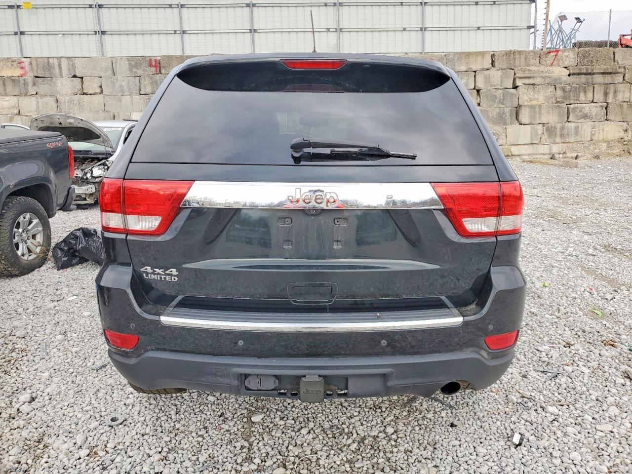 2012 JEEP GRAND CHEROKEE LIMITED photo 6