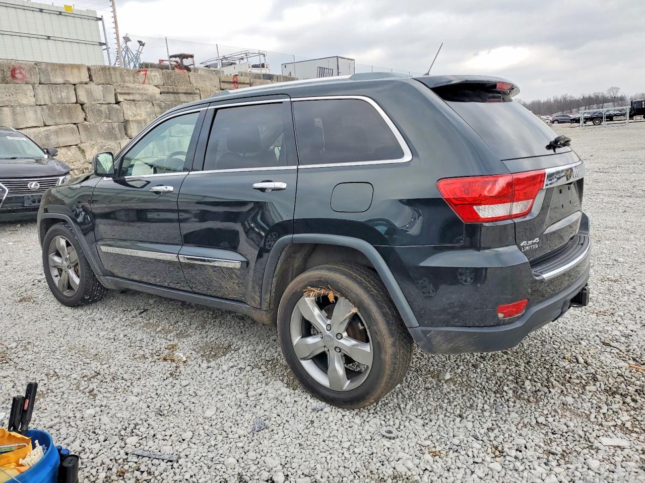 2012 JEEP GRAND CHEROKEE LIMITED photo 2