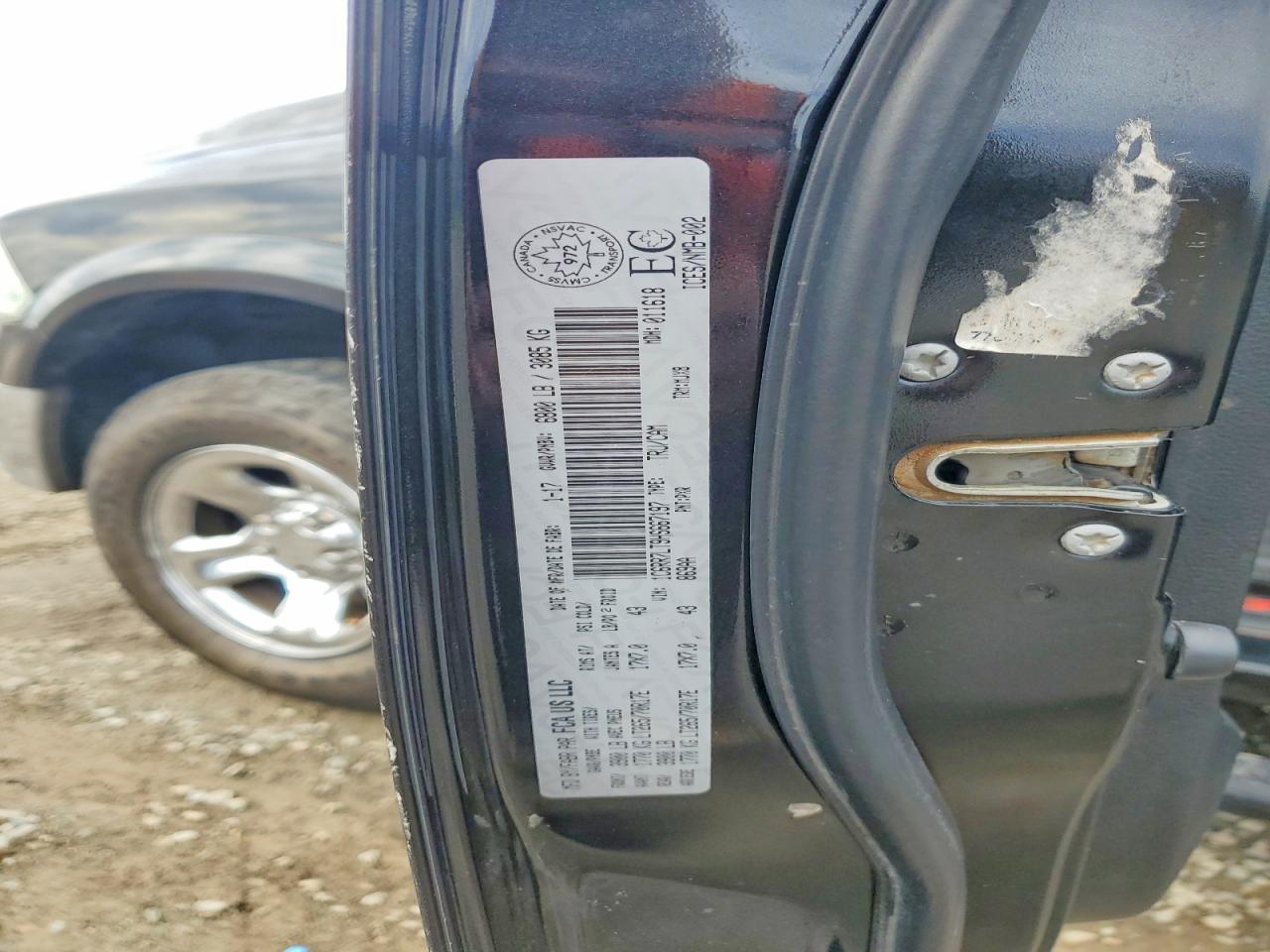 2017 RAM 1500 SLT photo 23