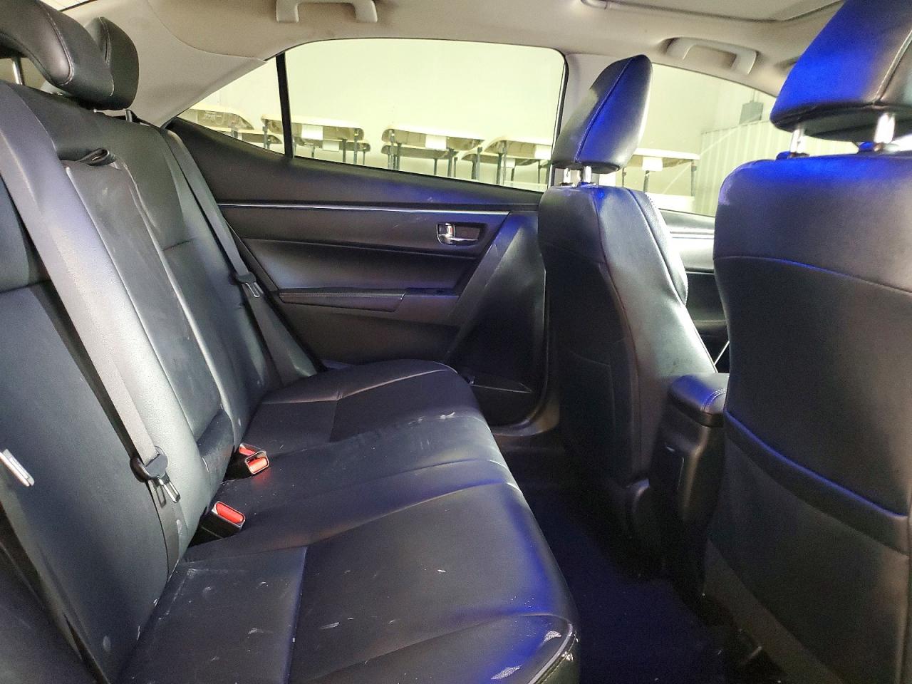 2016 TOYOTA COROLLA L photo 10