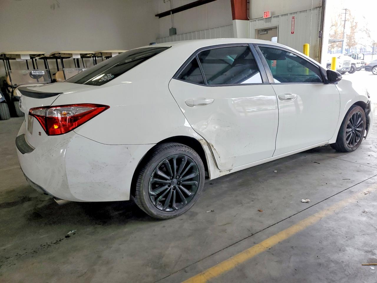 2016 TOYOTA COROLLA L photo 3