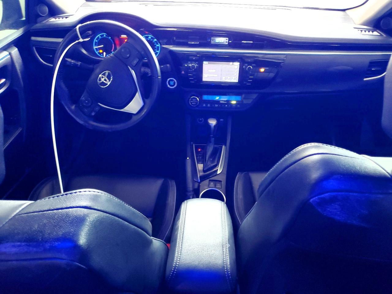 2016 TOYOTA COROLLA L photo 8