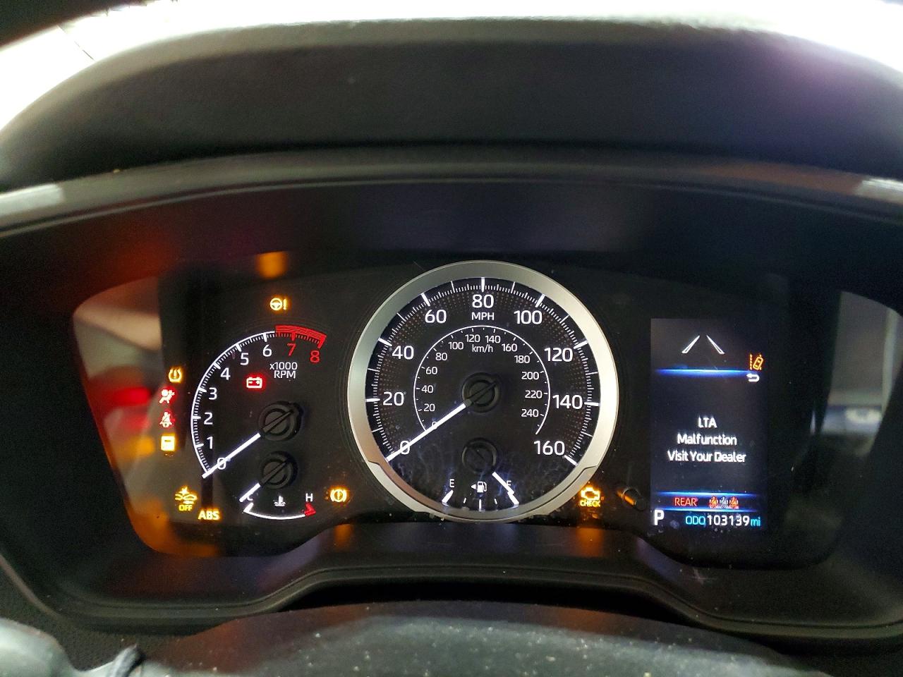 2021 TOYOTA COROLLA LE photo 9