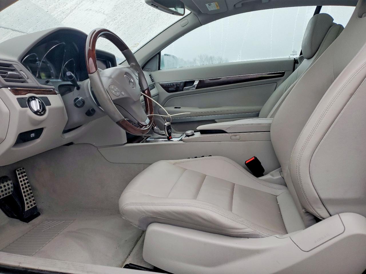 2010 MERCEDES-BENZ E 350 photo 7