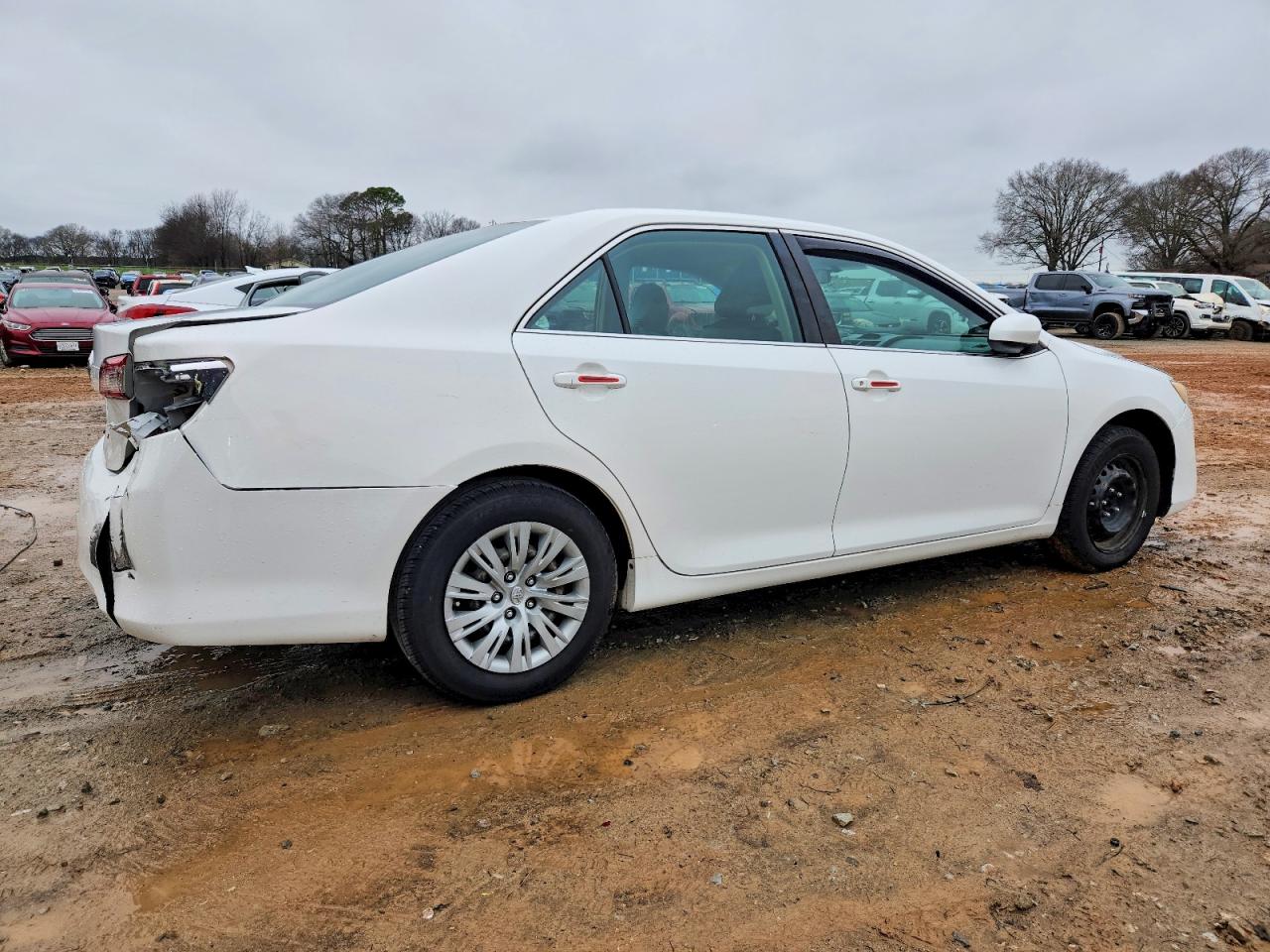 2012 TOYOTA CAMRY BASE photo 3