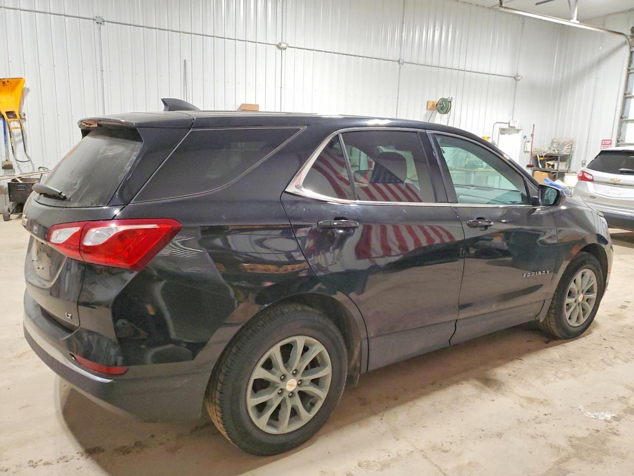 2018 CHEVROLET EQUINOX LT photo 3