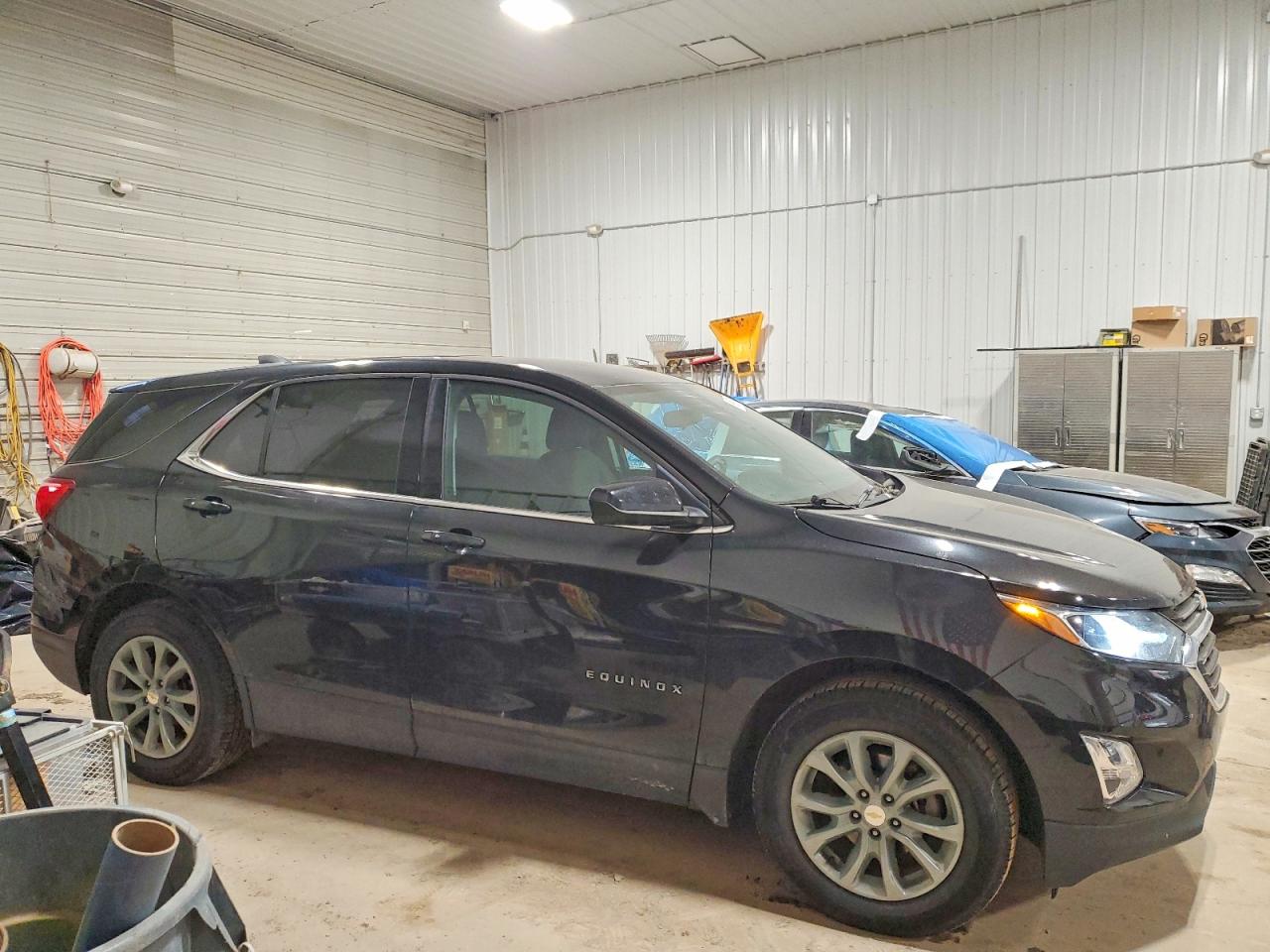 2018 CHEVROLET EQUINOX LT photo 4