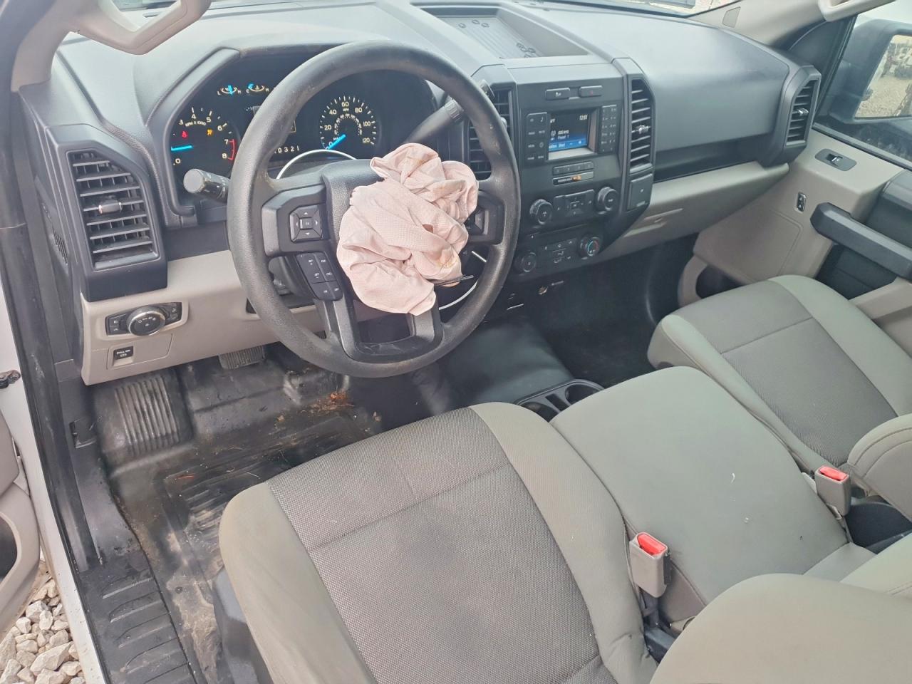 2016 FORD F150 photo 8