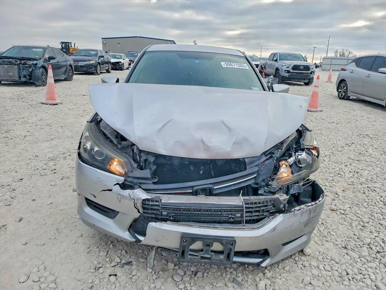 2013 HONDA ACCORD LX photo 5