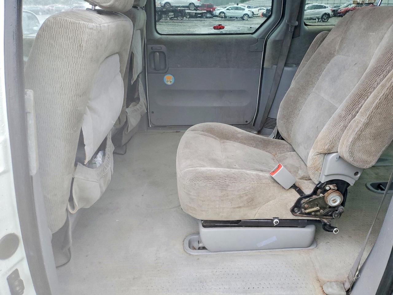 2005 KIA SEDONA photo 11