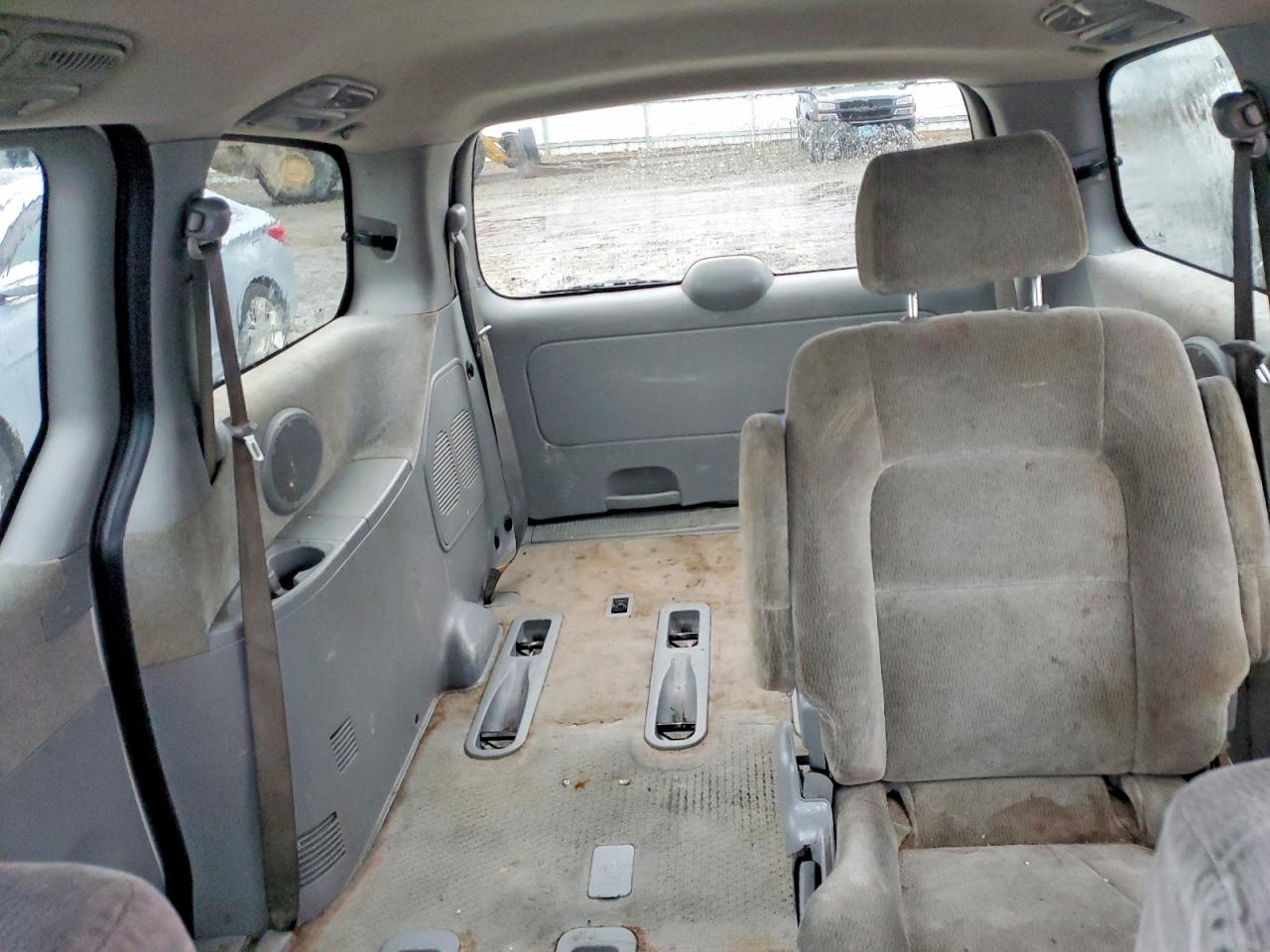 2005 KIA SEDONA photo 10