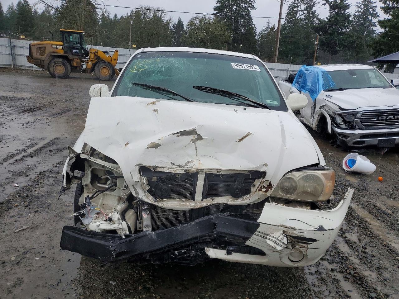 2005 KIA SEDONA photo 5