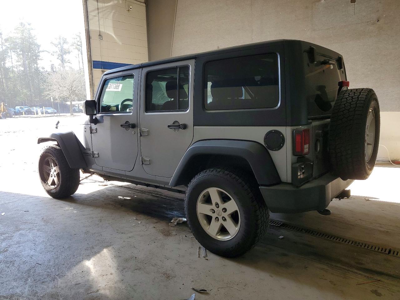 2015 JEEP WRANGLER UNLIMITED SPORT photo 2