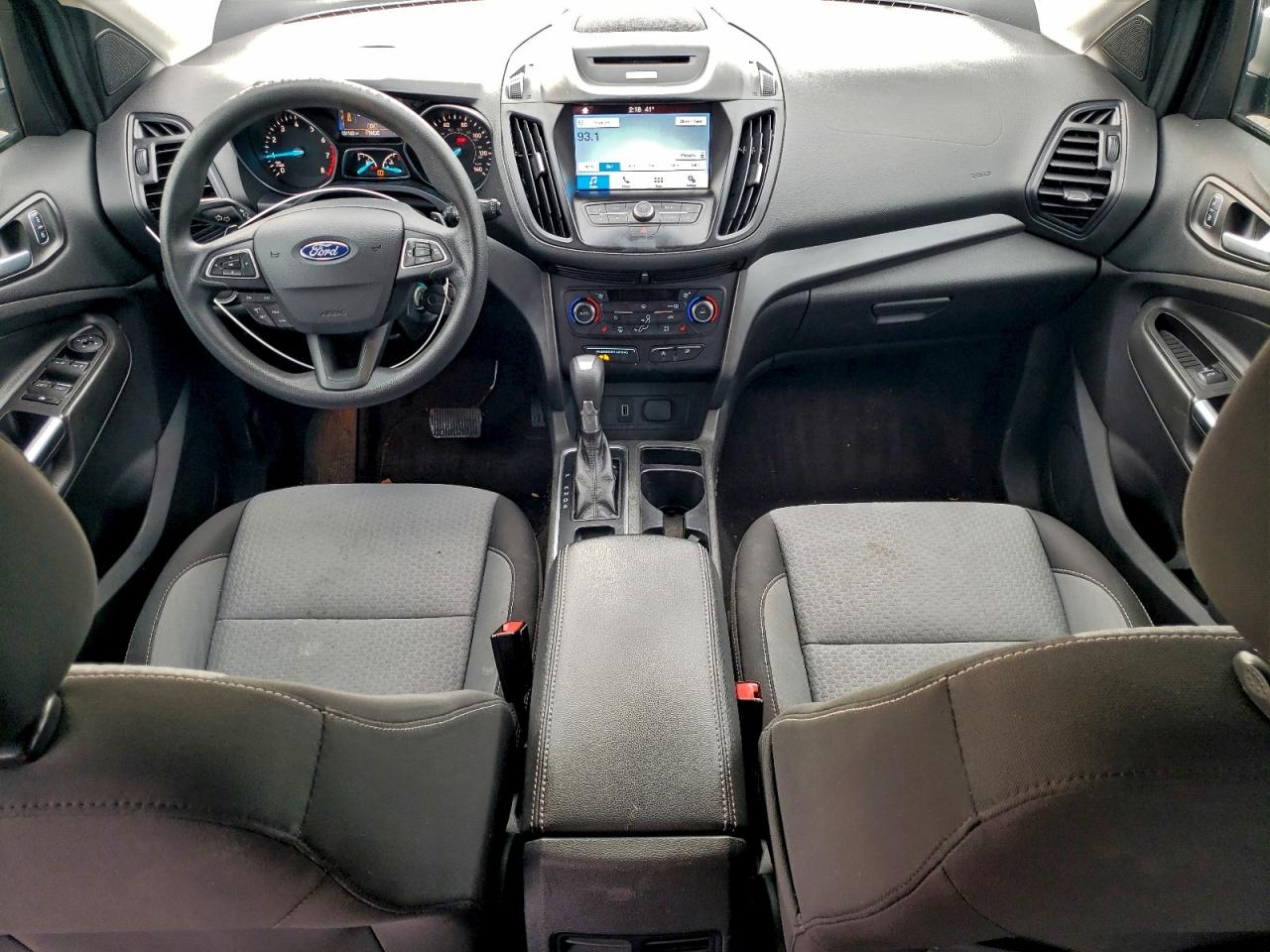 2017 FORD ESCAPE SE photo 8