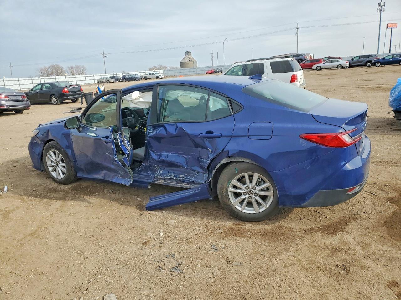 2025 TOYOTA CAMRY XSE photo 2