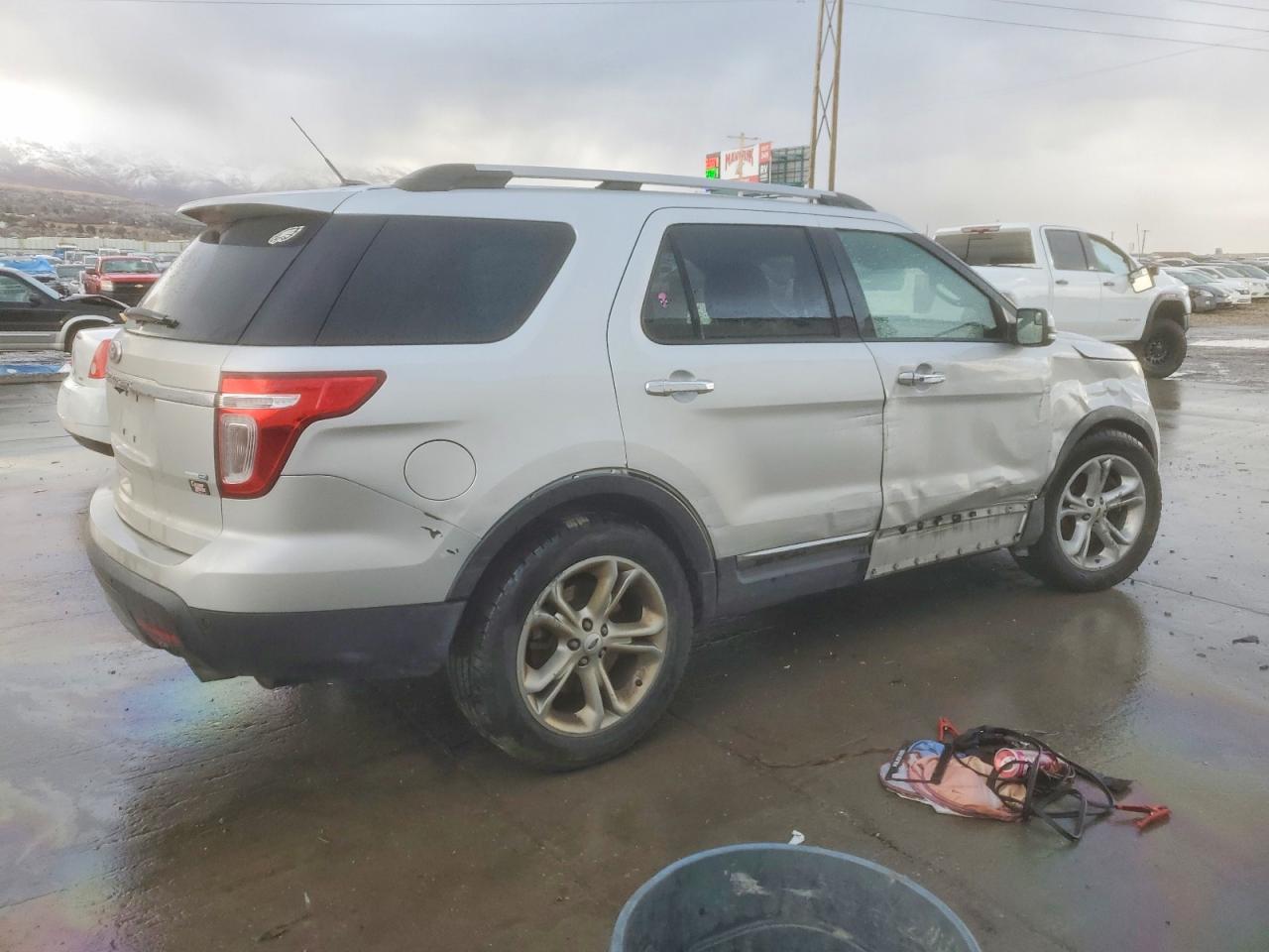 2015 FORD EXPLORER LIMITED photo 3