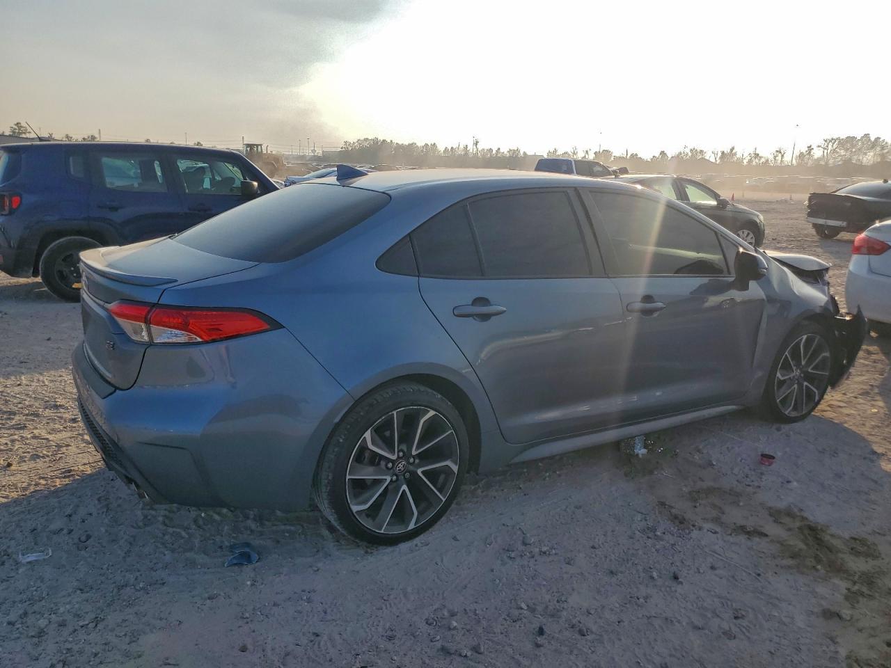 2021 TOYOTA COROLLA SE photo 5
