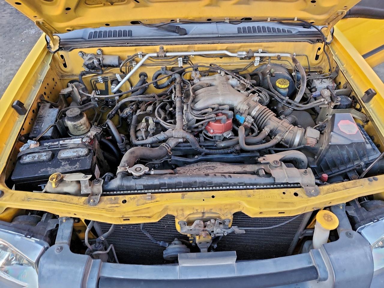2002 NISSAN FRONTIER CREW CAB XE photo 11