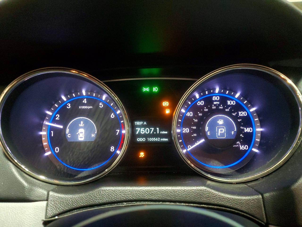 2013 HYUNDAI SONATA SE photo 9